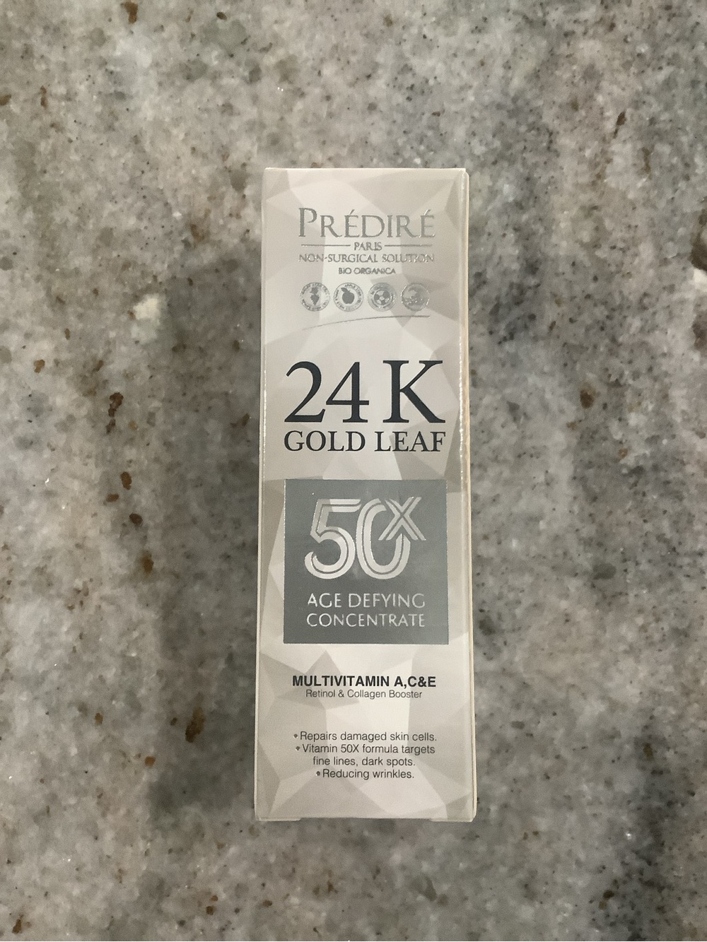 Prédiré 24K Gold Leaf Age Defying Concentrate - White & Gold